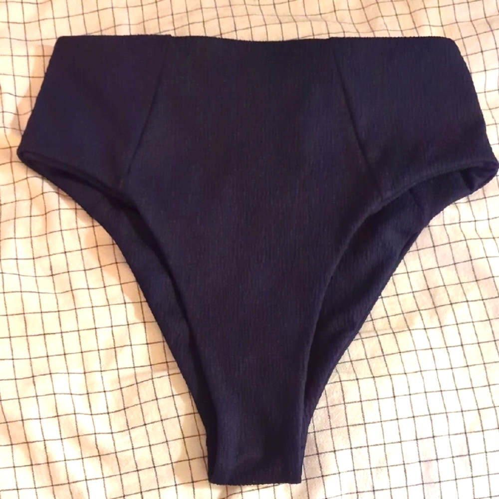 June Swimwear Black High-Waisted Cheeky Bikini Bottoms (Medium)